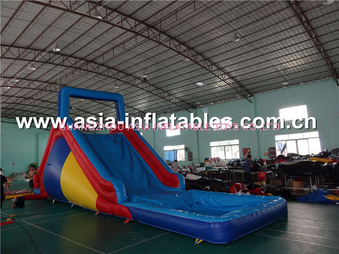 Newly design! hot style inflatable water slide with a pool